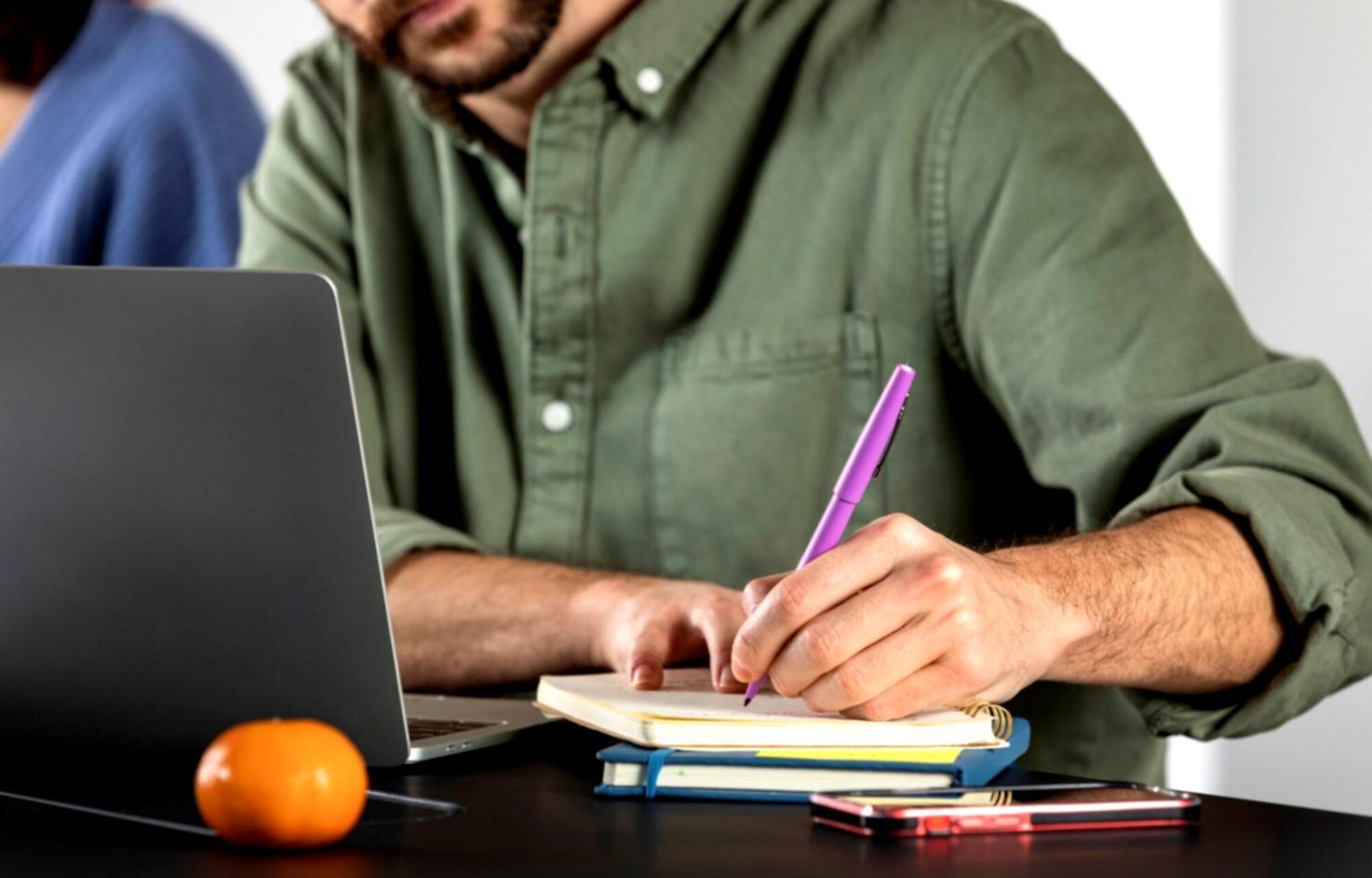 Tableau de bord financier avec catégorisation claire